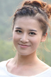 洛勇（赵寒雪饰演）