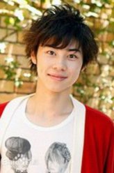 户塚纯贵（户塚纯贵饰演）