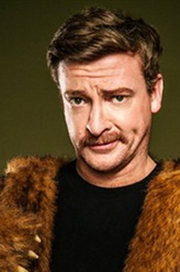 Psycho Sam（瑞斯·达比饰演）