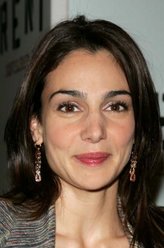 安妮·帕里西剧照