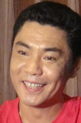 英壮剧照