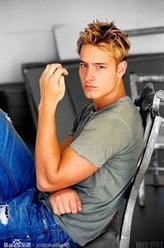 Kevin Pearson（贾斯汀·哈特雷饰演）