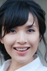 金谷（李佳饰演）