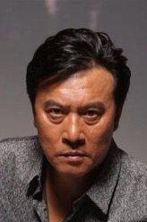 袁九爷（张山饰演）