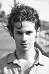 康勒·帕奥罗（康勒·帕奥罗饰演）