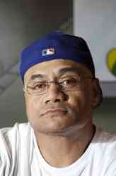 安迪（奥斯卡·凯特利饰演）