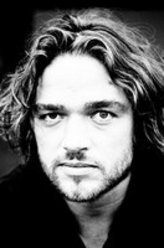 隆纳德·泽荷菲德剧照