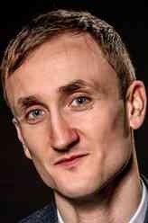 菲奥雷（Fiore）（汤姆·布鲁克饰演）