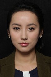 春美夏（吕一饰演）