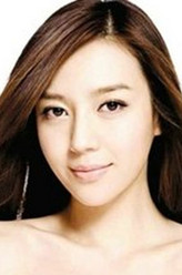 王妍（周韦彤饰演）
