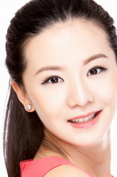 叶静（王馨可饰演）