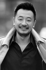 金波（黄海波饰演）