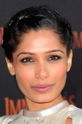 芙蕾达·平托剧照