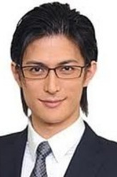 君泽松（君泽松饰演）