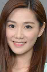 曾秀怡（汤洛雯饰演）