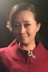 顾大嫂（黑妹饰演）