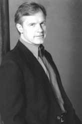 Dr. Gene Porter（史蒂芬·柯林斯饰演）