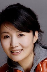 王淑兰（郑卫莉饰演）