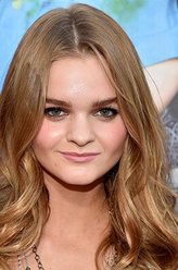 布丽奇特·多诺万（凯瑞斯·多西饰演）