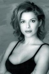 卡瑞·伍尔（卡瑞·伍尔饰演）