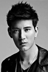 问天（蒲巴甲饰演）