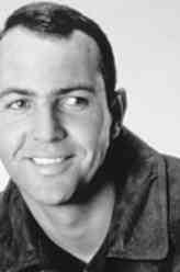 阿诺德·沃斯洛（阿诺德·沃斯洛饰演）