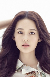 李沁（李沁饰演）