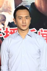 李达（黄觉饰演）