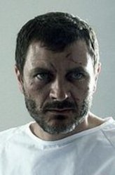 亚历克斯·布伦德穆尔（亚历克斯·布伦德穆尔饰演）