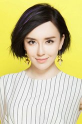 连雪伊（吕佳容饰演）