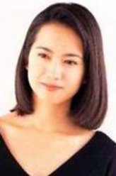 铃木加奈子（和久井映见饰演）