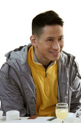 丛辉（李金哲饰演）