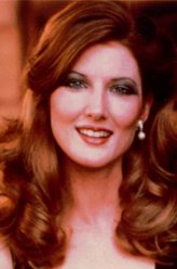 Susan Emerson（安妮特·奥图饰演）