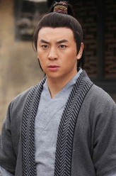 杨恕（释小龙饰演）
