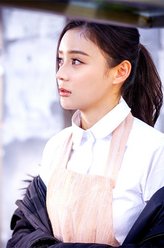 杜潇潇（袁姗姗饰演）