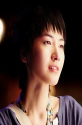 沈蔷（李媛饰演）