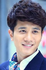 小王（彭冠英饰演）