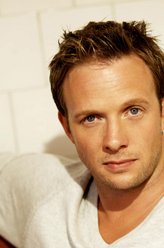 Mr. Quinlan（鲁伯特·彭利-琼斯饰演）