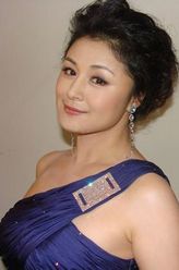 慧芳（于月仙饰演）