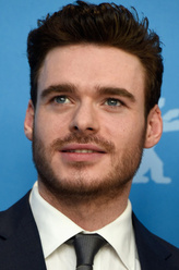 Oliver Mellors（理查德·麦登饰演）