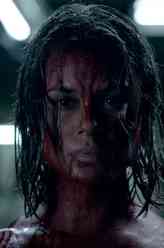 埃琳娜·吉尔伯特（妮娜·杜波夫饰演）