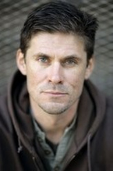 汤米·柯贝拉剧照