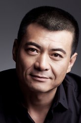 曹海林（王新军饰演）