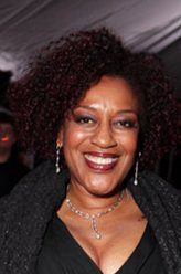 Dr.Hollis Miller（希·庞德饰演）