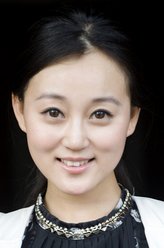 荷香（闫婕饰演）