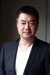 彭海（董勇饰演）