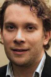 克里斯蒂安·乌蒙剧照