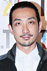 黑社会小头目（李璨琛饰演）
