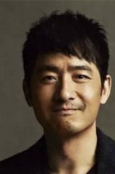 邵永康（郭晓东饰演）