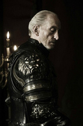 泰温·兰尼斯特（查尔斯·丹斯饰演）